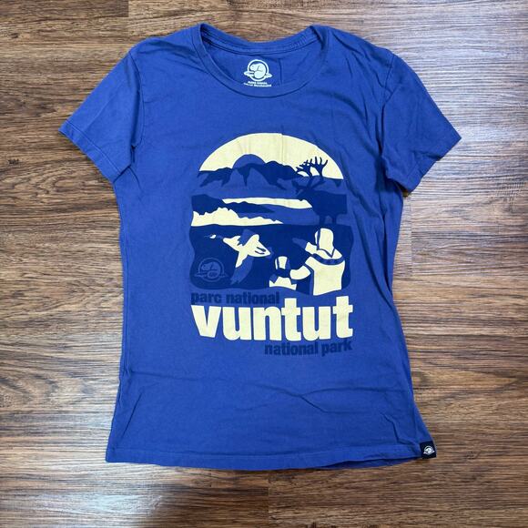 Vuntut Yukon Canada National park hunting outdoors graphic tshirt womens Medium - Picture 1 of 6